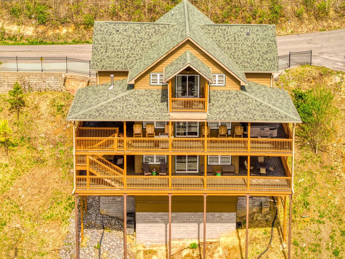 Beartastic Mountain View Lodge - New