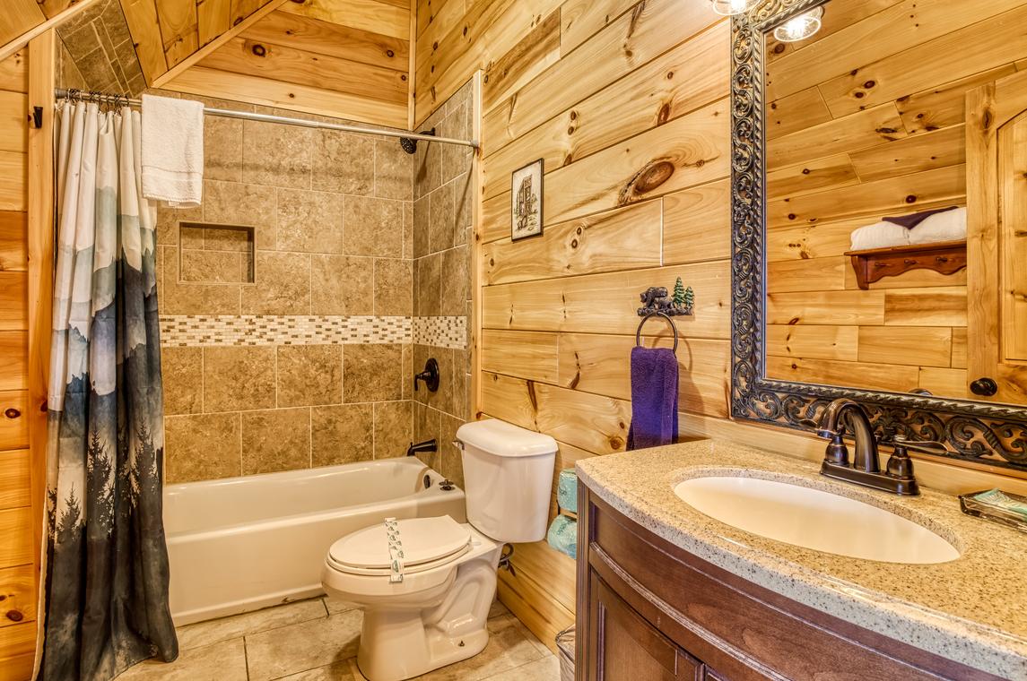 Beartastic Mountain View Lodge - New