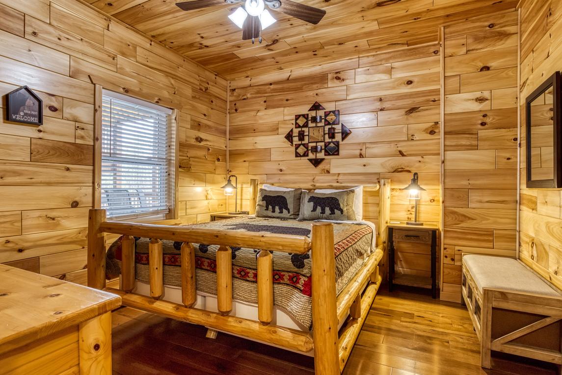Beartastic Mountain View Lodge - New