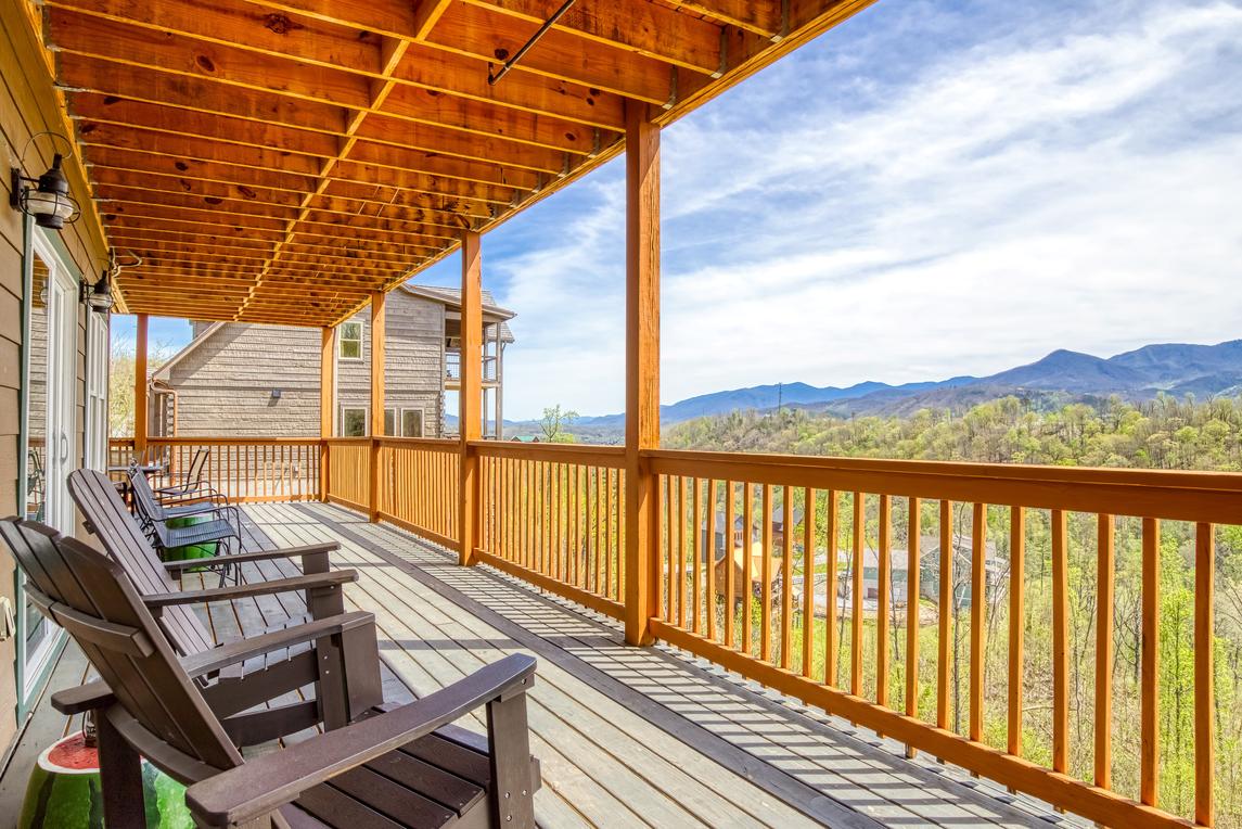 Beartastic Mountain View Lodge - New