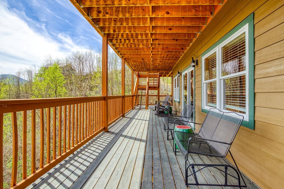 Beartastic Mountain View Lodge - New