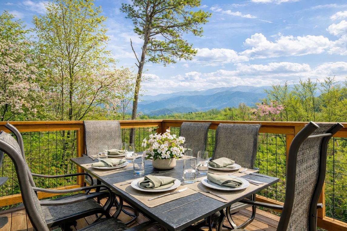 Longview Lodge - New Listing