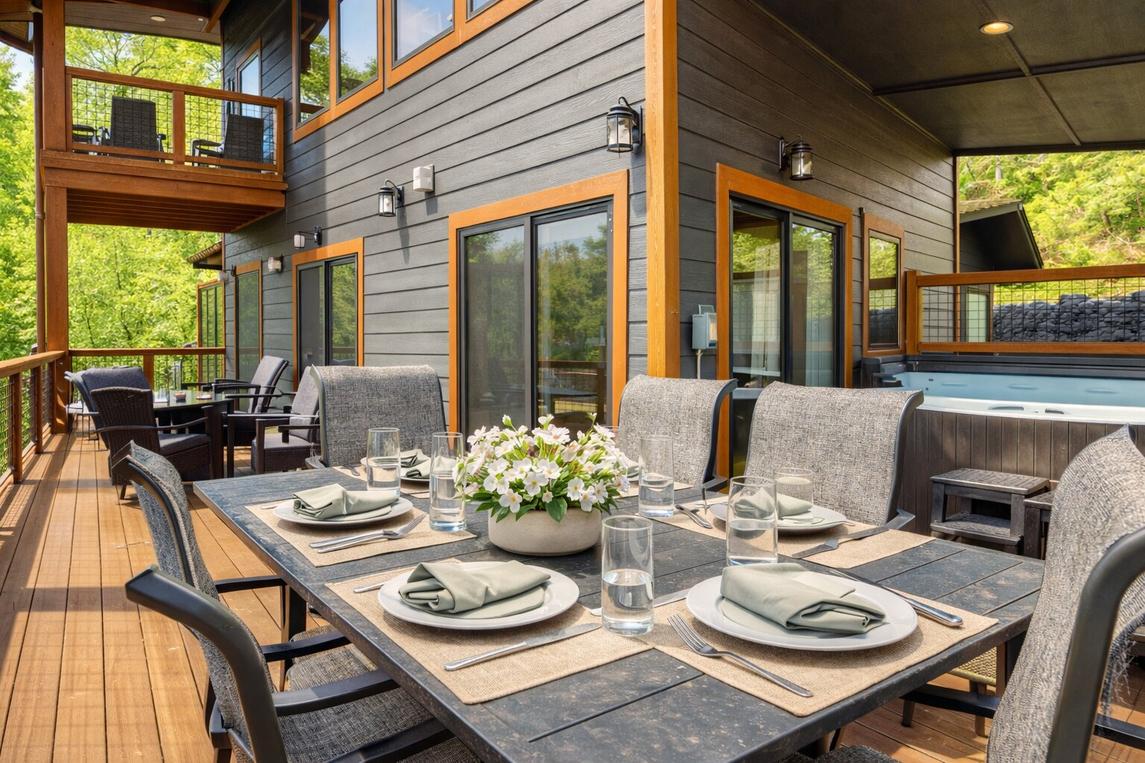 Longview Lodge - New Listing