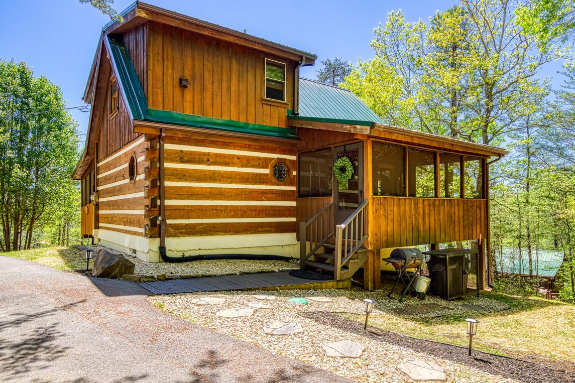 Cozy Cabin At Wild Turkey - New Listing