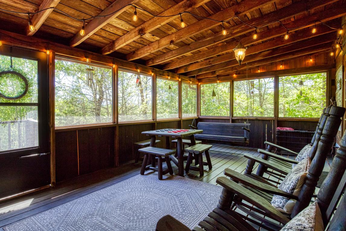 Cozy Cabin At Wild Turkey - New Listing