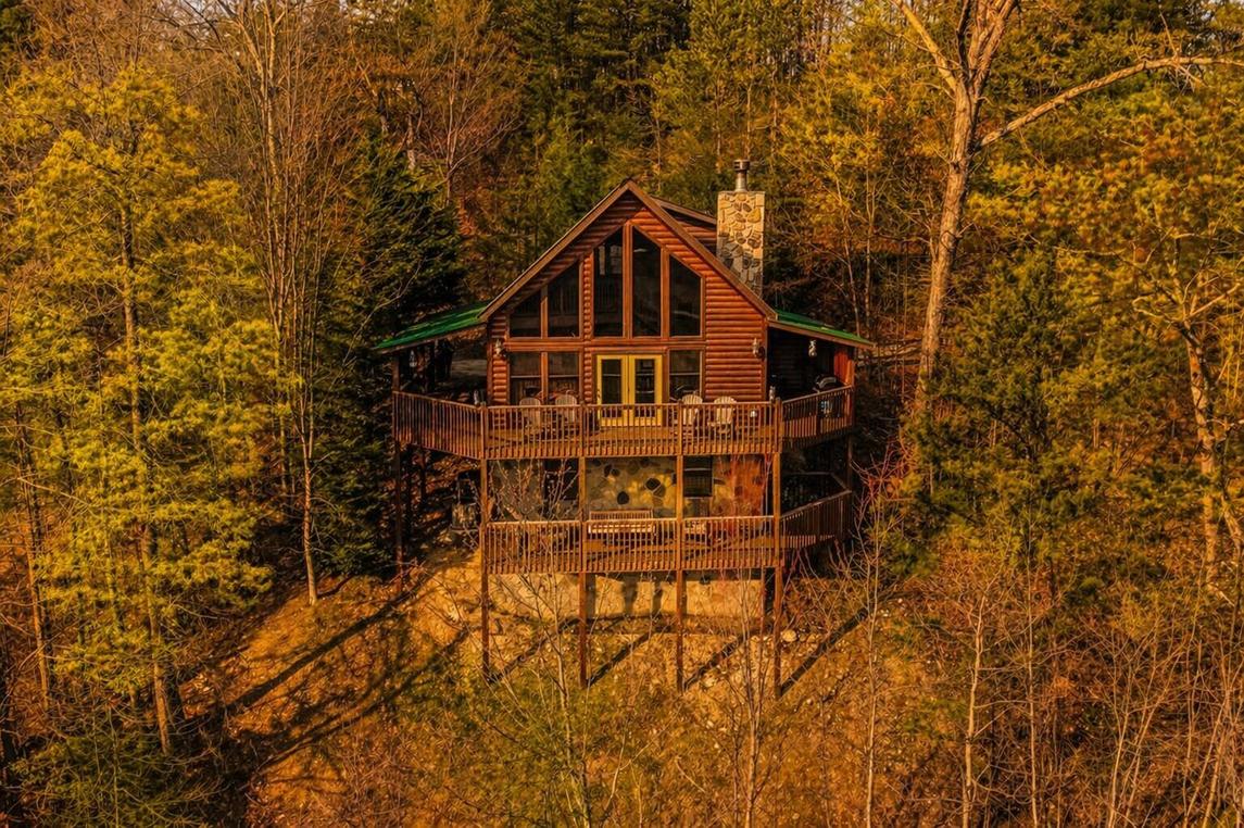 Cabin of Many Colors 