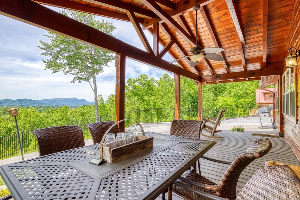 Smoky Sunset Retreat - New Listing