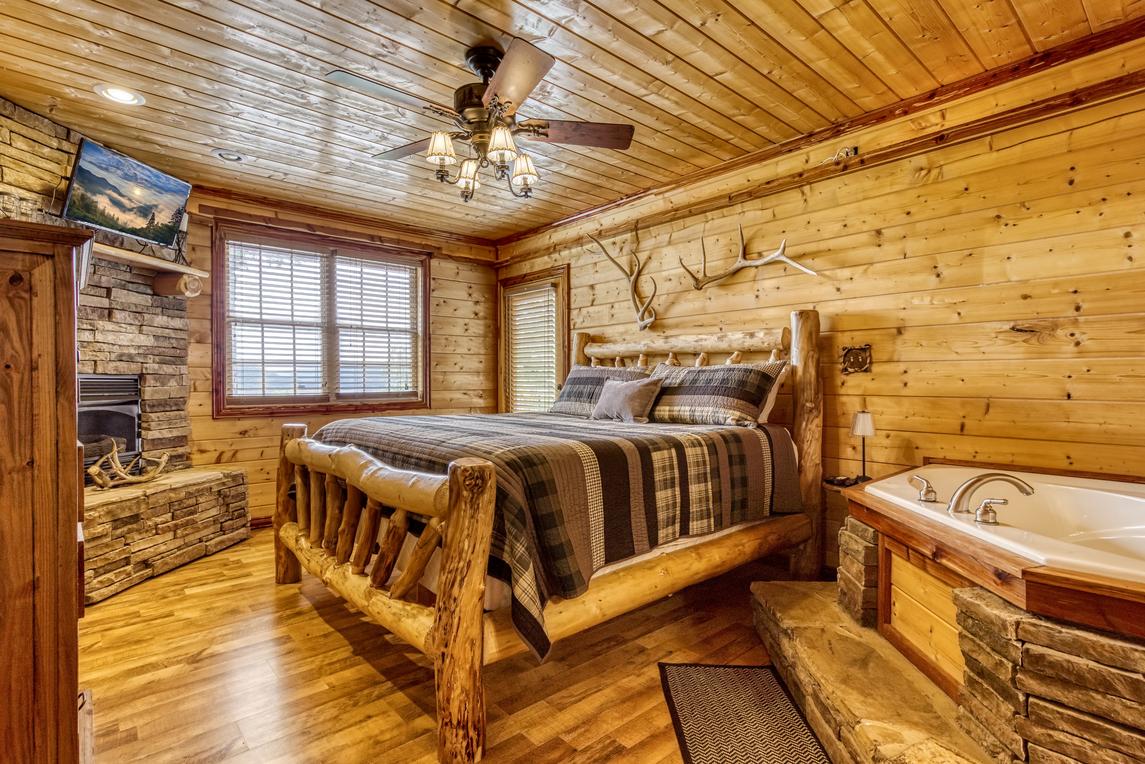 Smoky Sunset Retreat - New Listing