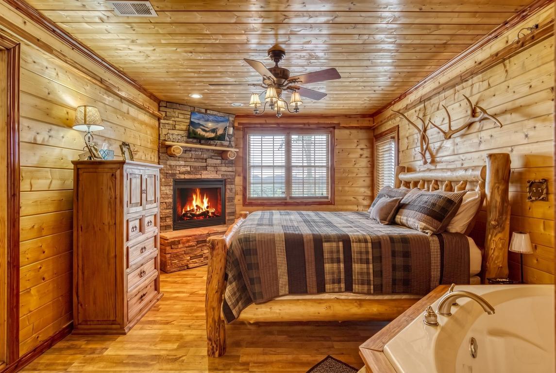 Smoky Sunset Retreat - New Listing
