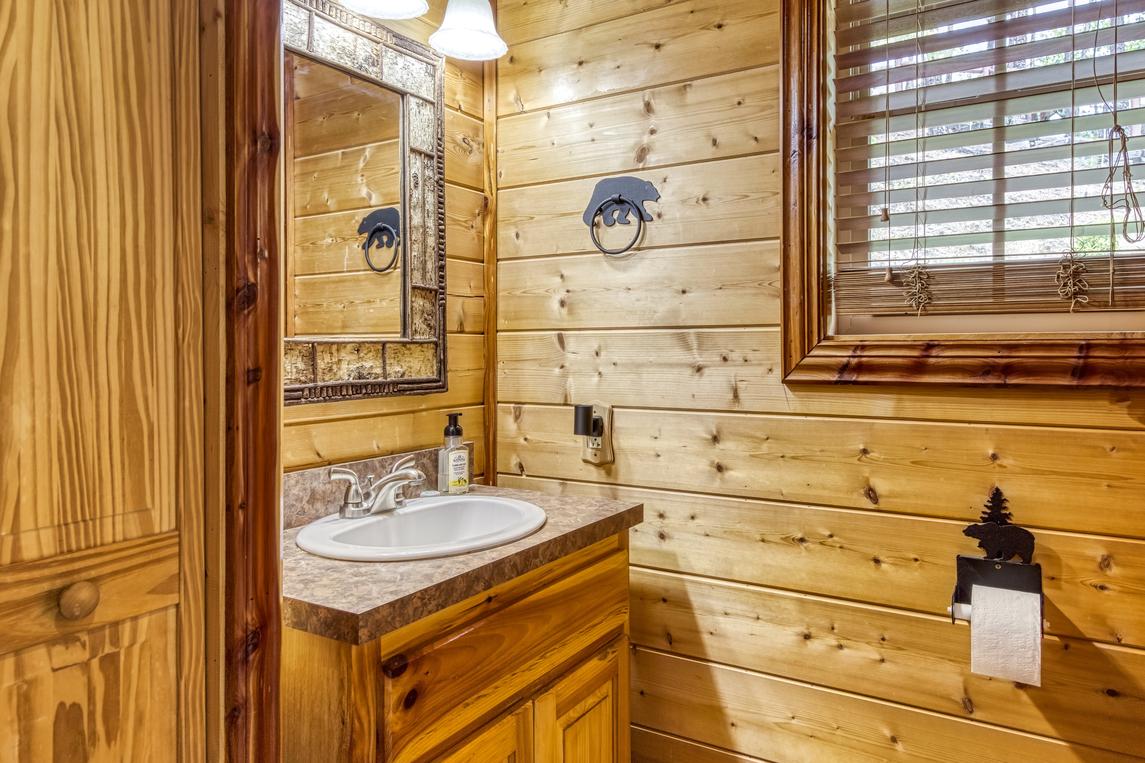 Smoky Sunset Retreat - New Listing