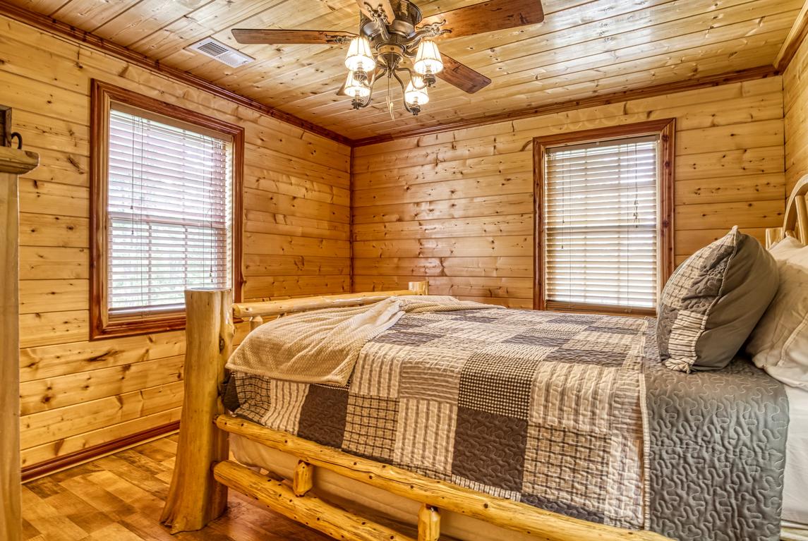 Smoky Sunset Retreat - New Listing