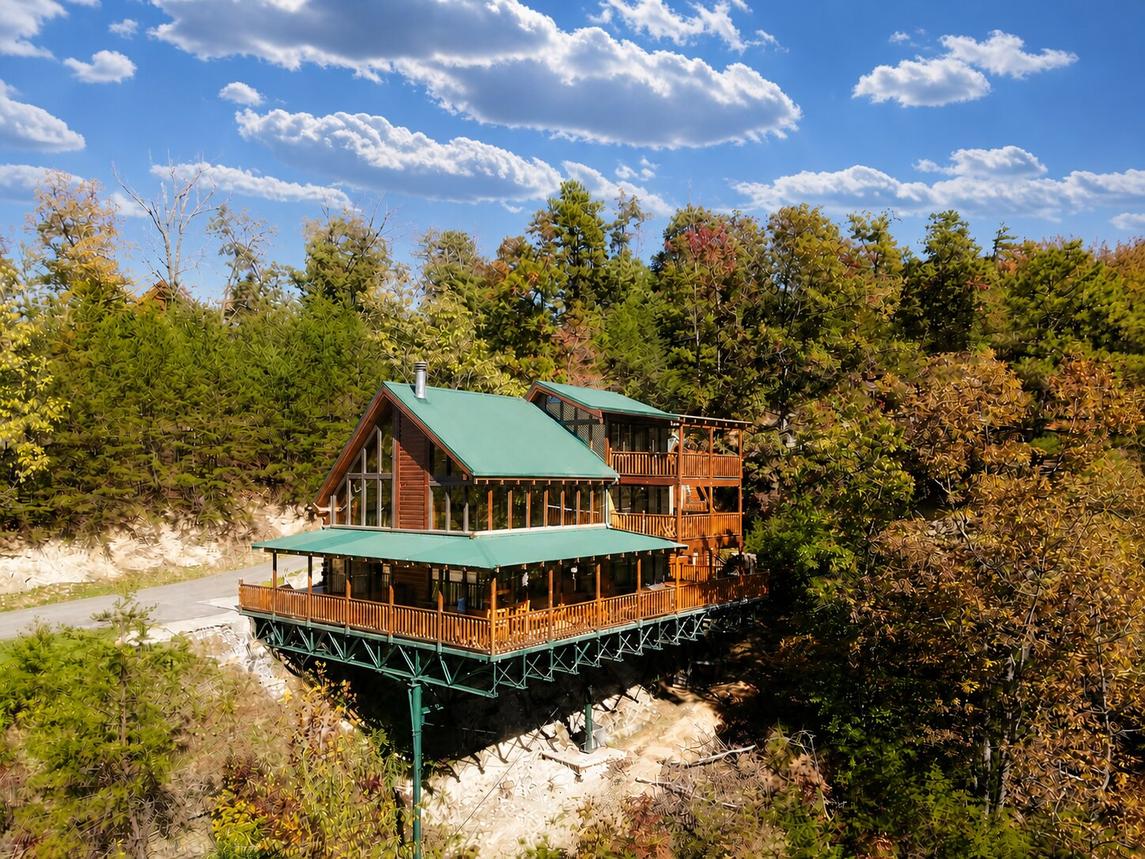 Brown Bear Lodge 