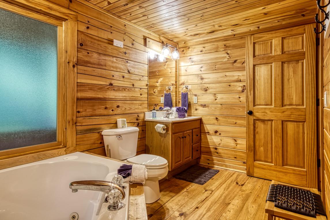 Nestled Inn - New Listing