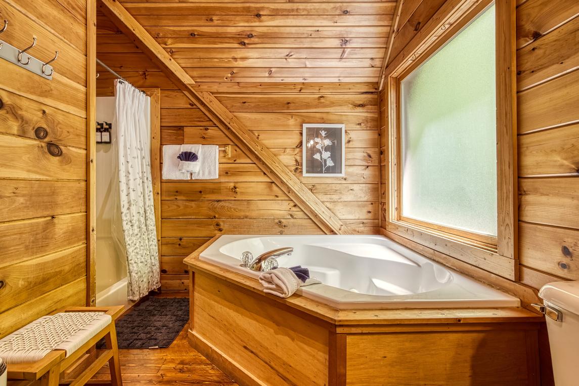 Nestled Inn - New Listing