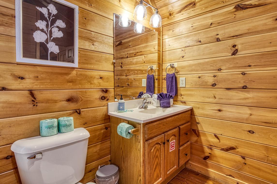 Nestled Inn - New Listing