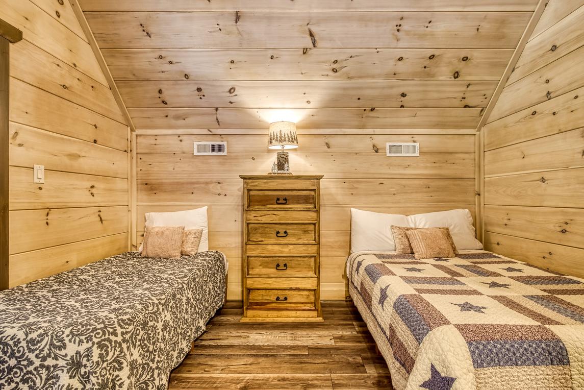 Slacker Bear's Creek Retreat New Listing