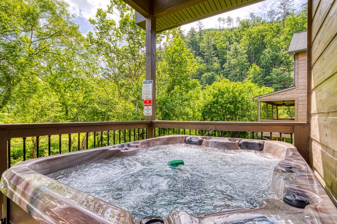 Slacker Bear's Creek Retreat New Listing