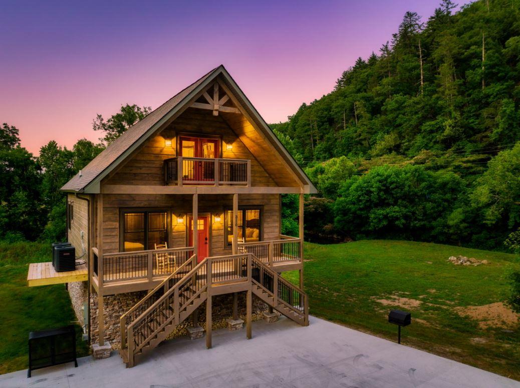 Slacker Bear's Creek Retreat New Listing