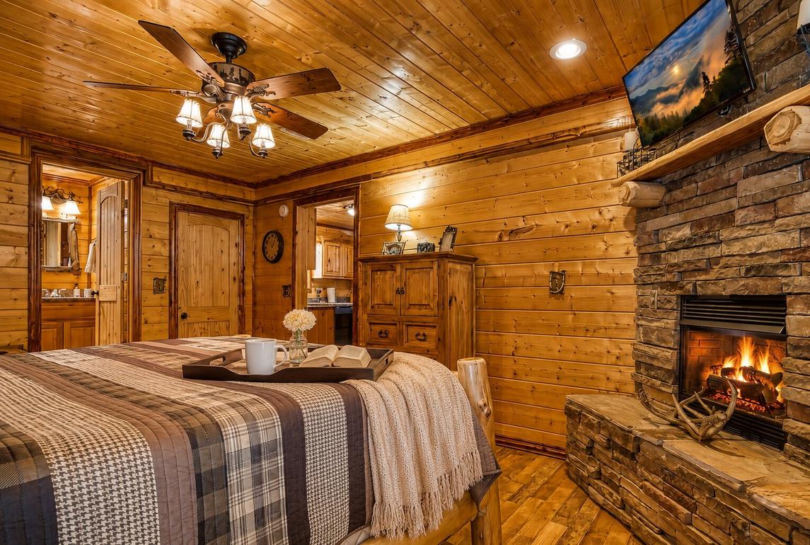 Smoky Sunset Retreat - New Listing