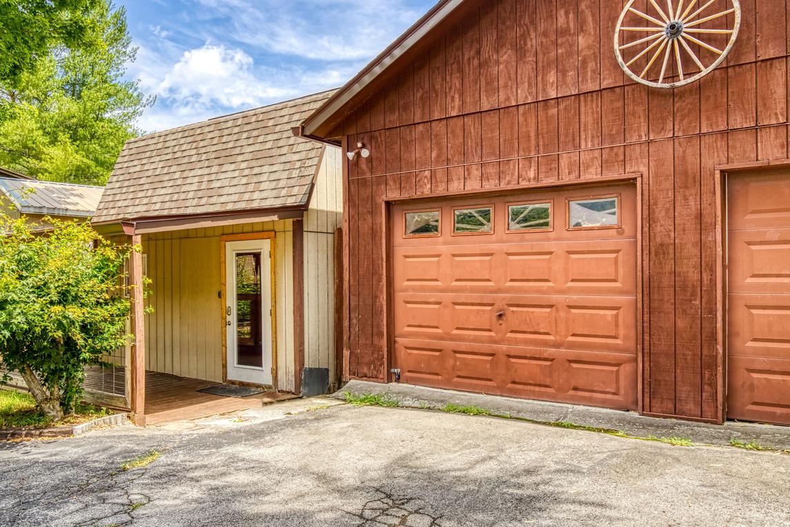Rivers Ridge & Guest House - New Listing