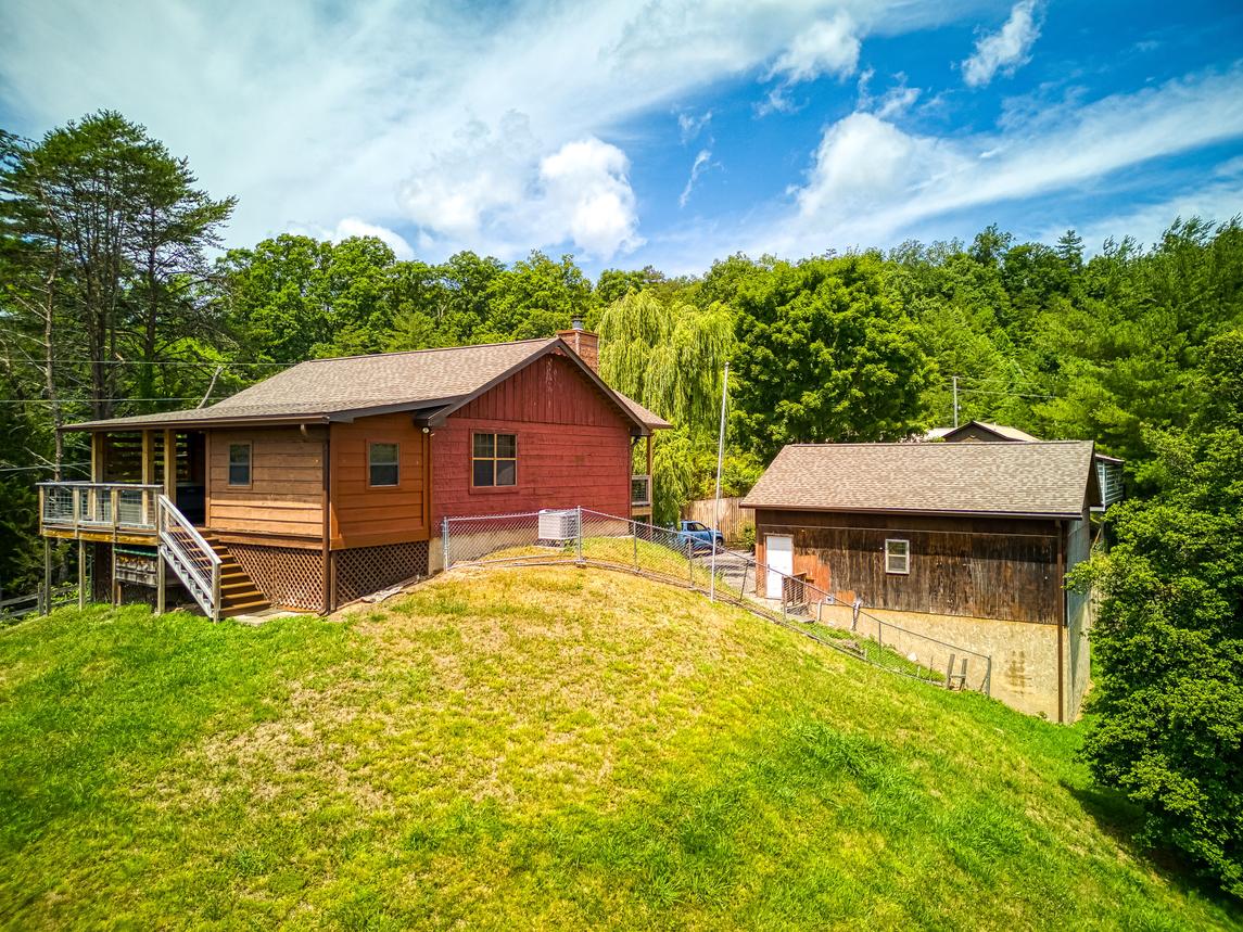 Rivers Ridge & Guest House - New Listing