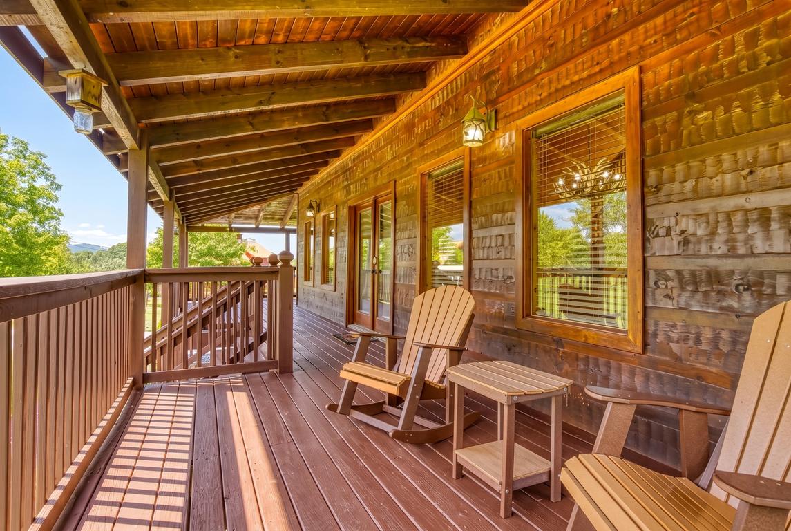 Lumberjack Lodge - New Listing