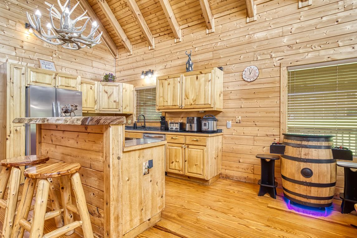 Lumberjack Lodge - New Listing
