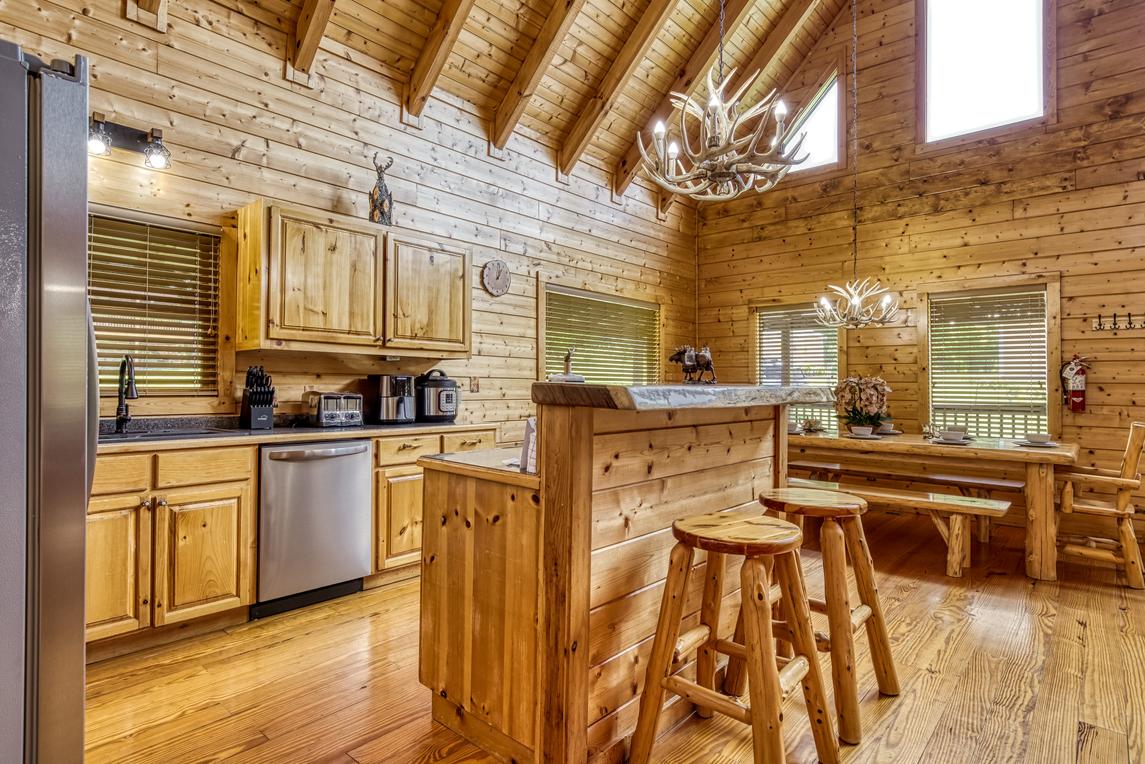 Lumberjack Lodge - New Listing