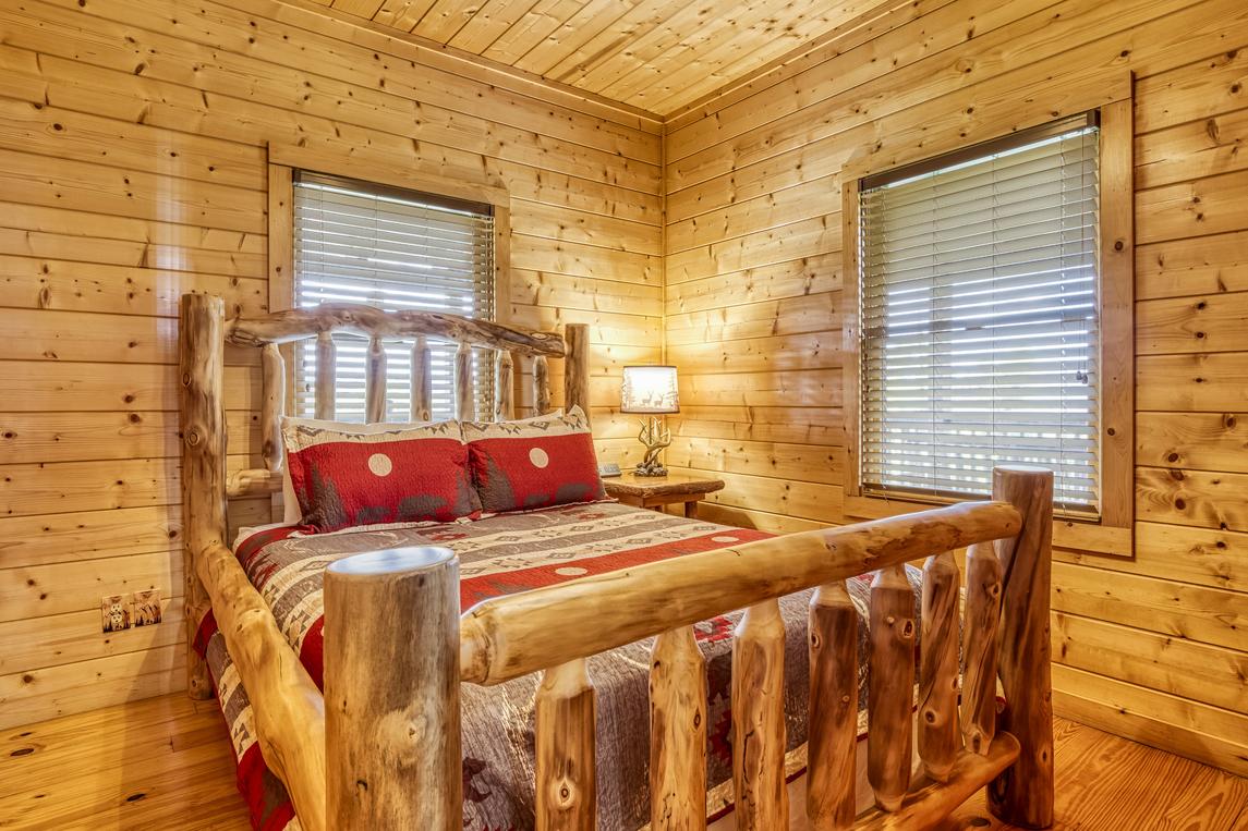Lumberjack Lodge - New Listing