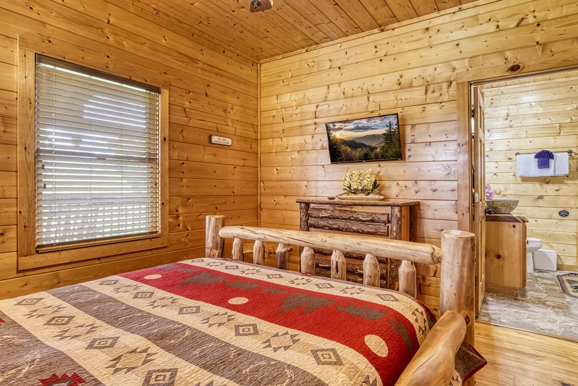 Lumberjack Lodge - New Listing