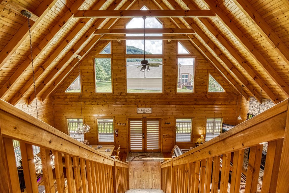 Lumberjack Lodge - New Listing