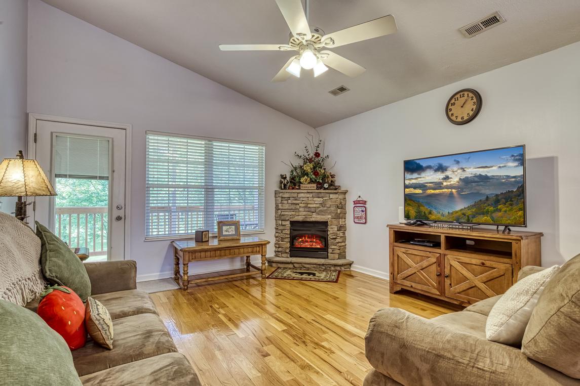 The Strawberry Bear - New Listing