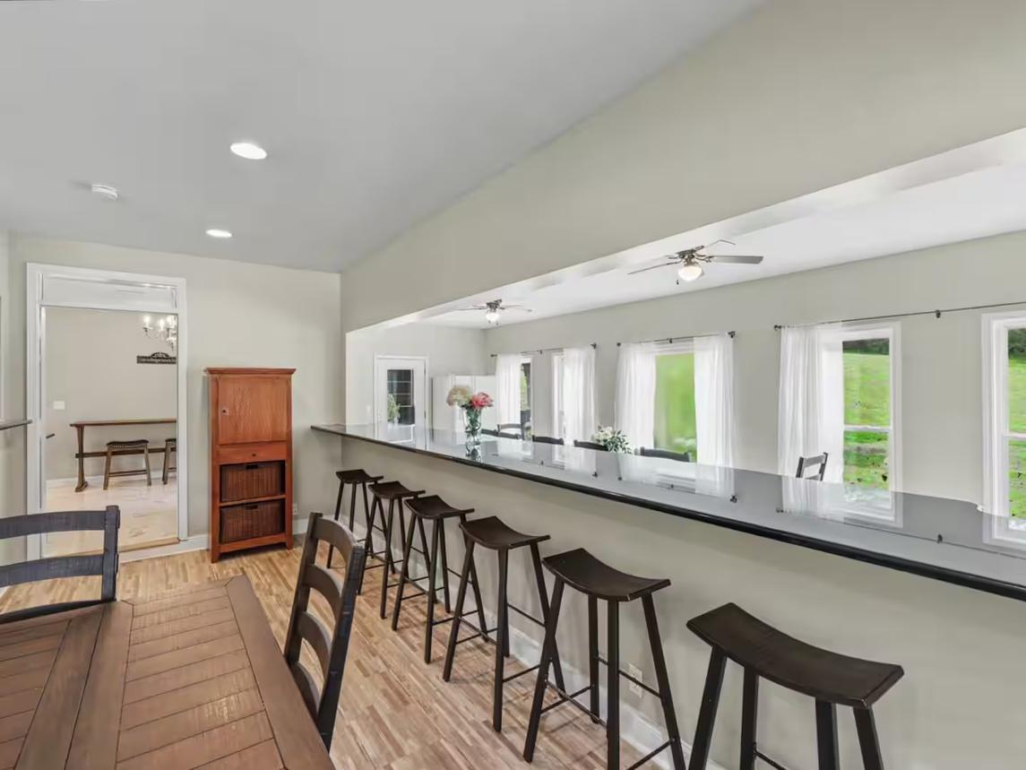 Bella Villa - New Listing 