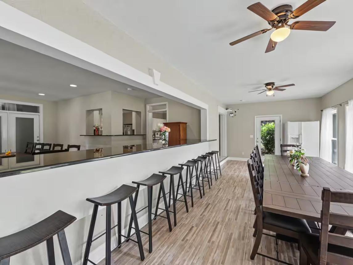 Bella Villa - New Listing 