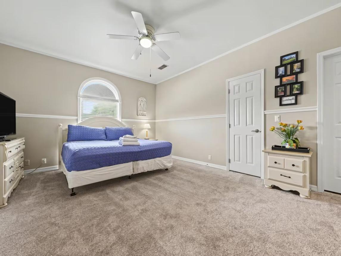 Bella Villa - New Listing 