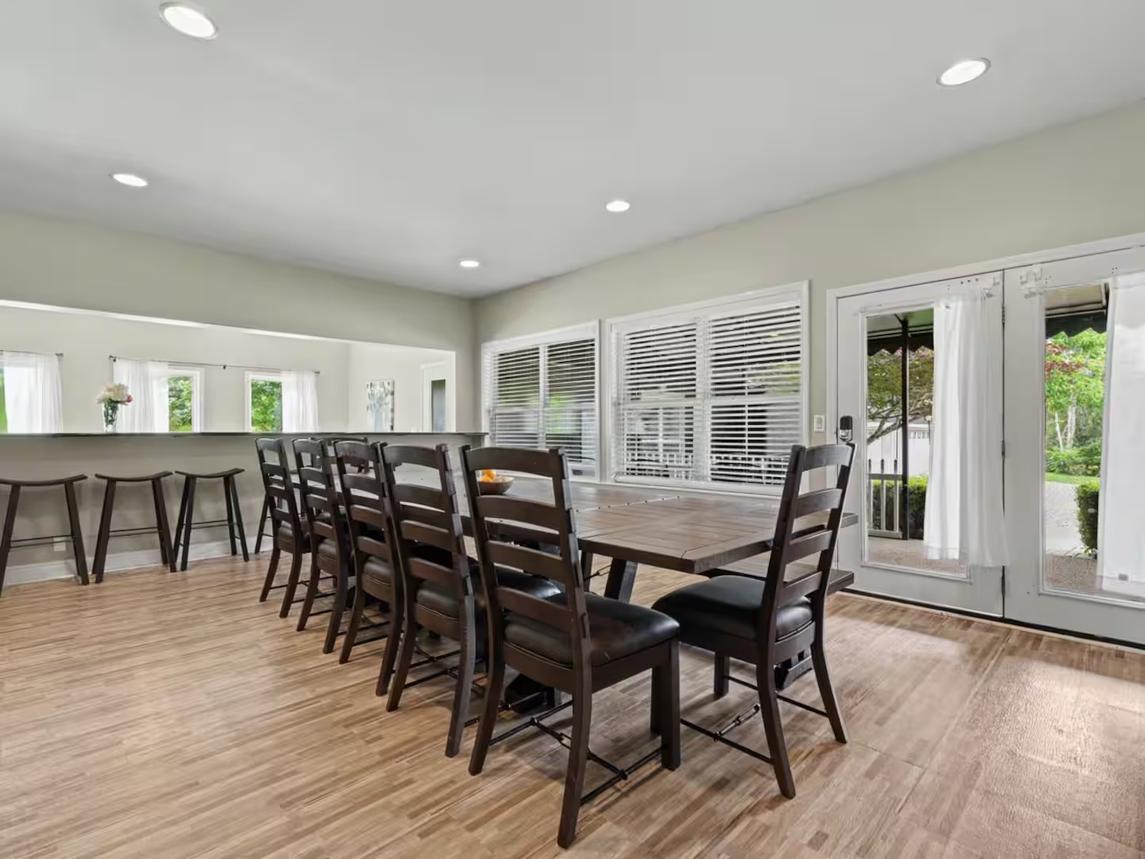 Bella Villa - New Listing 