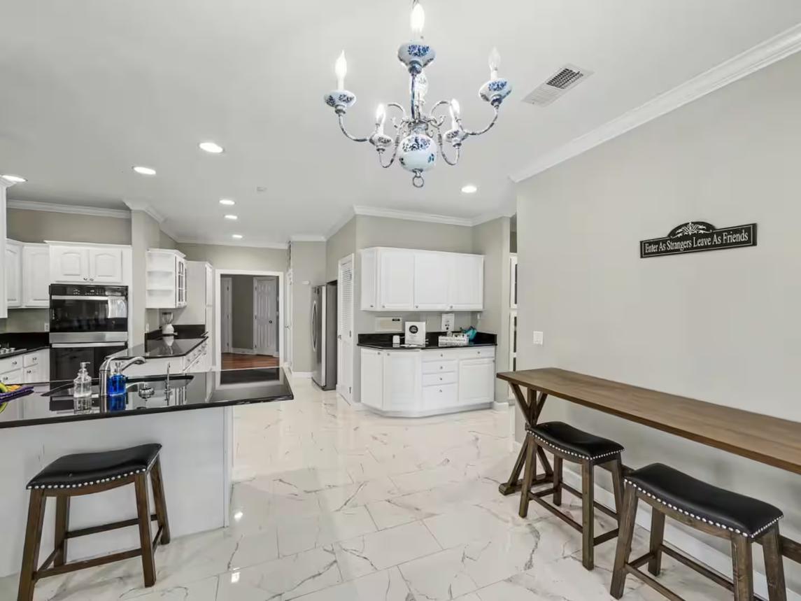 Bella Villa - New Listing 