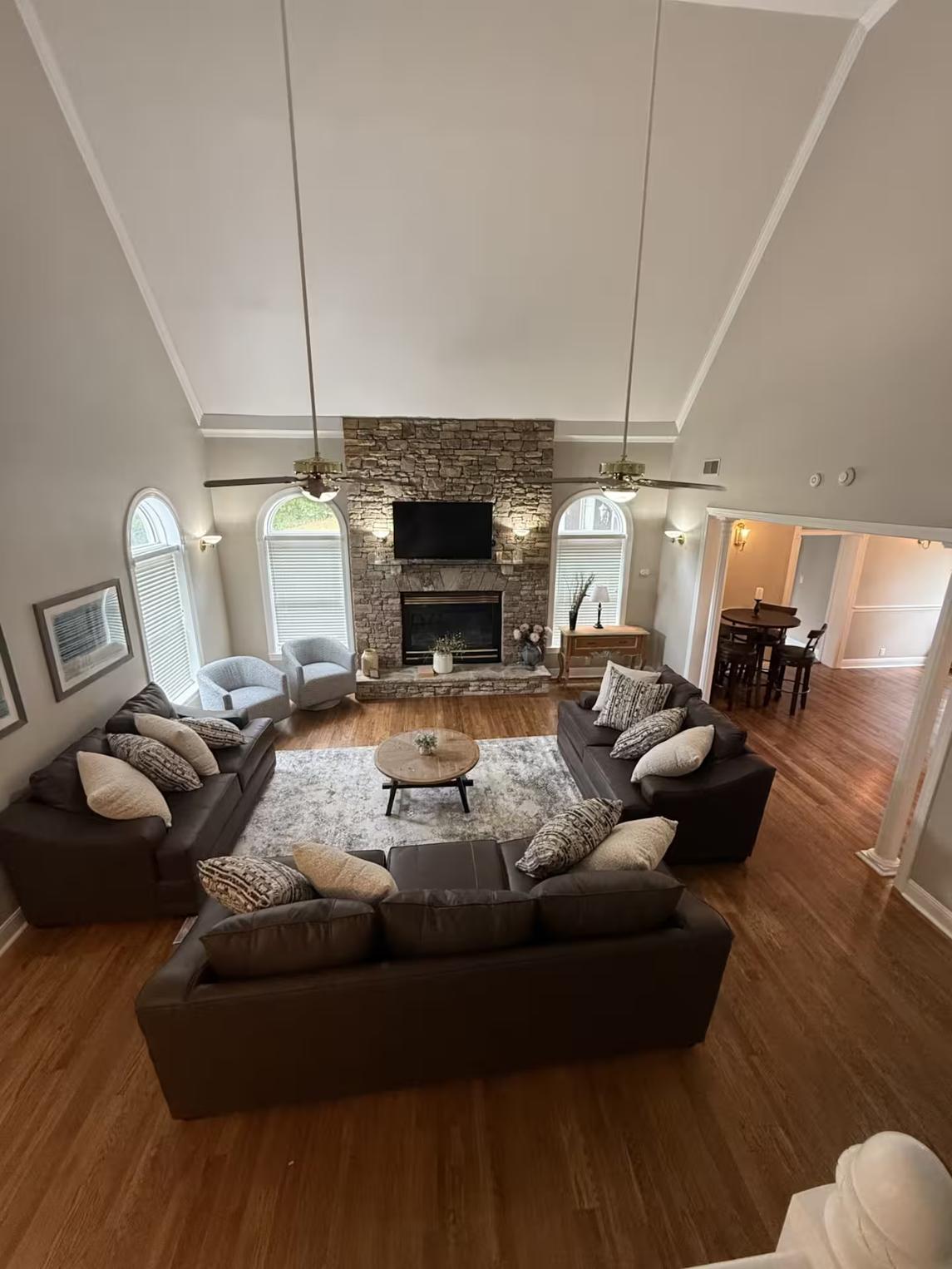 Bella Villa - New Listing 