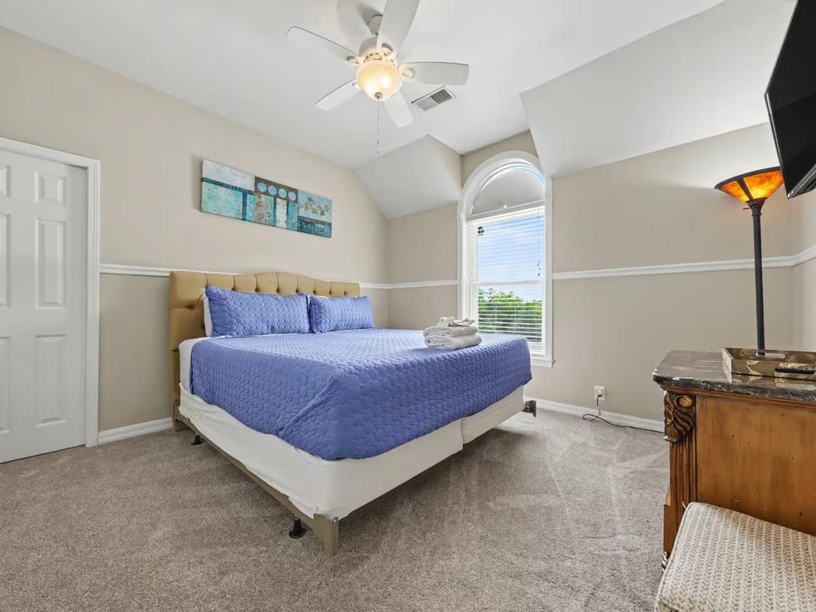 Bella Villa - New Listing 