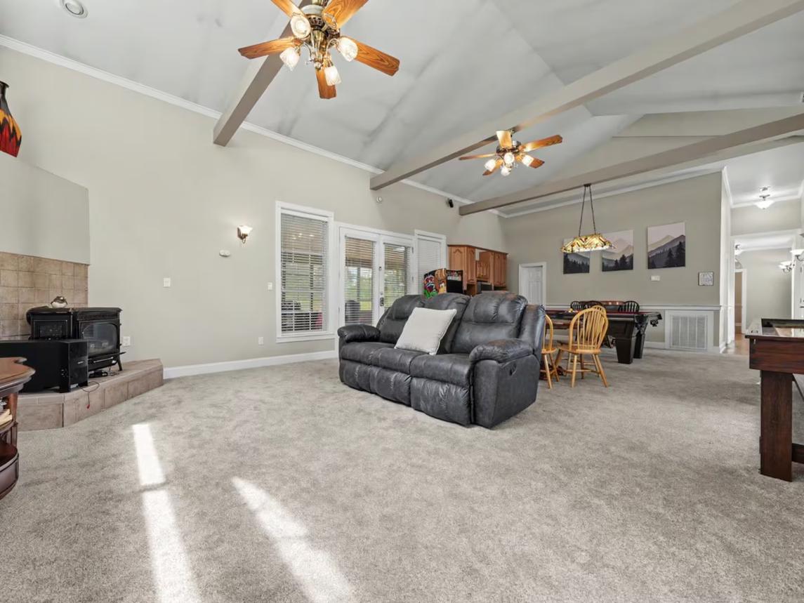 Bella Villa - New Listing 