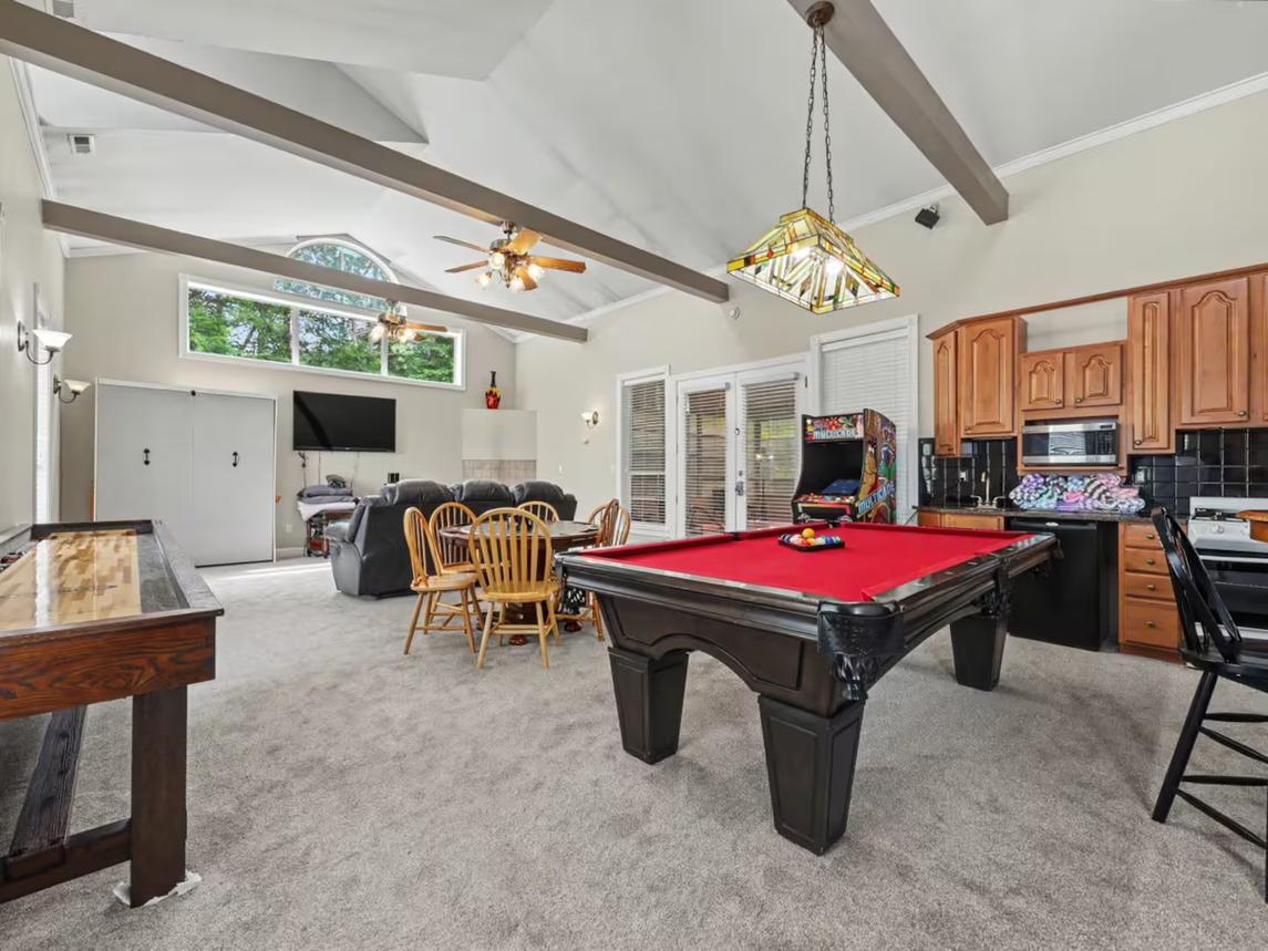 Bella Villa - New Listing 
