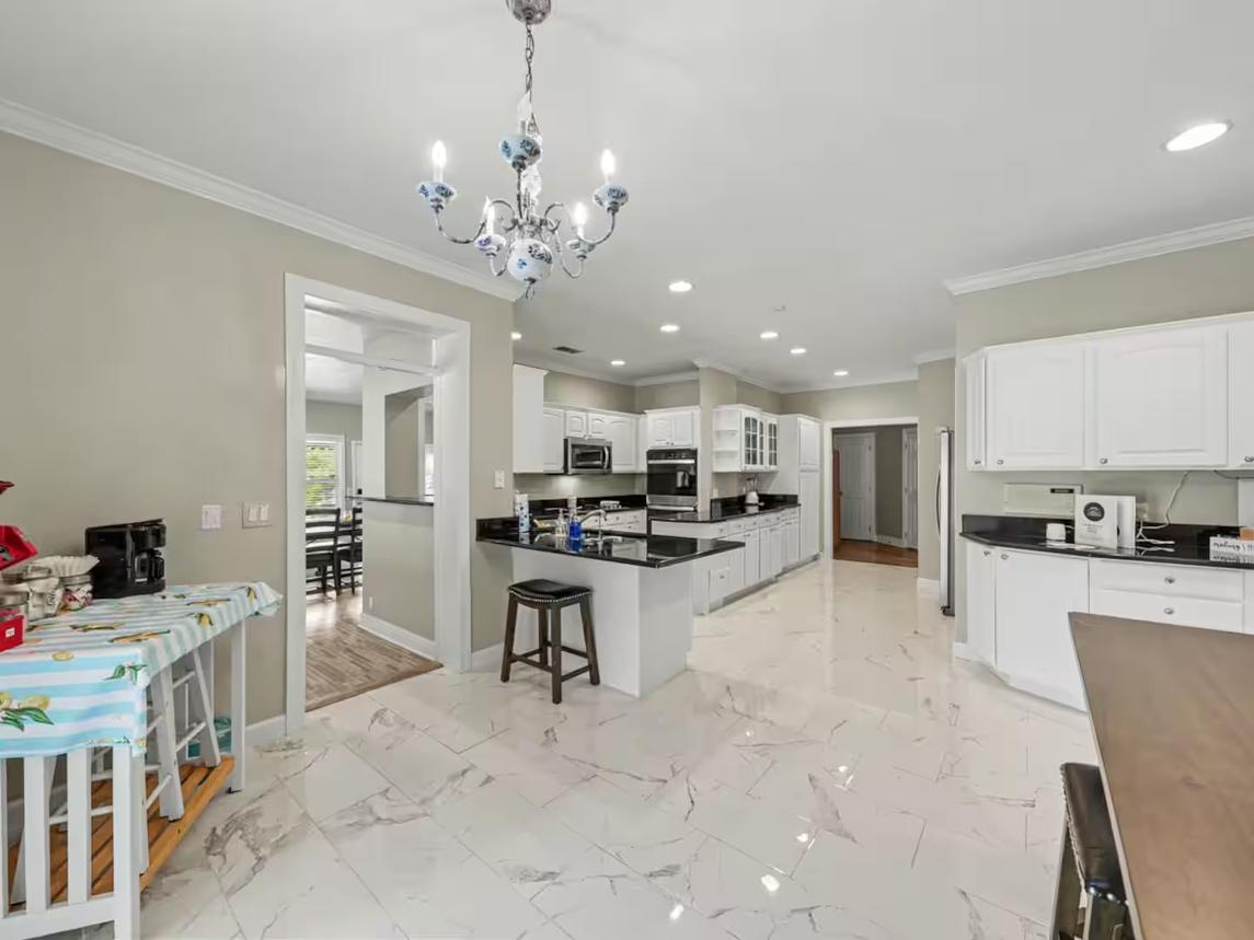 Bella Villa - New Listing 