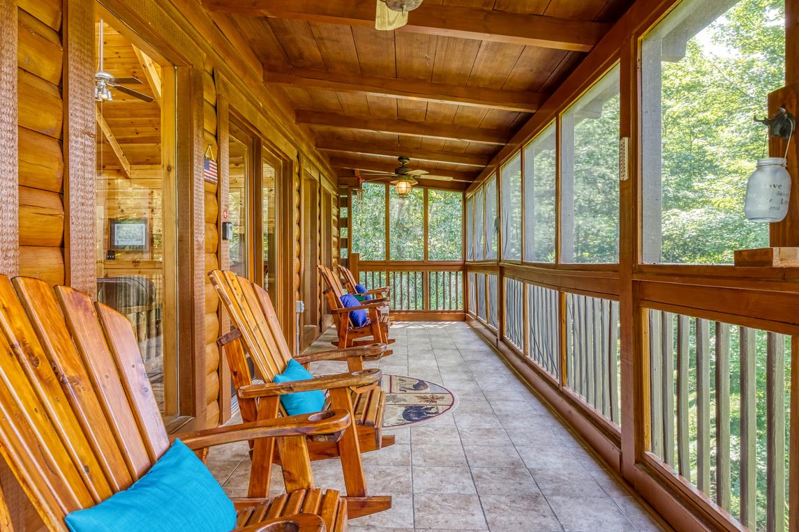 3 Peaks View - new Listing