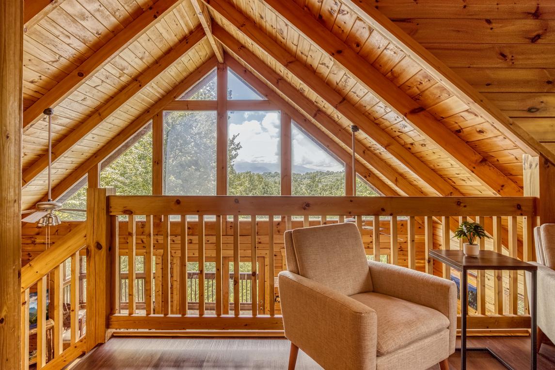 3 Peaks View - new Listing