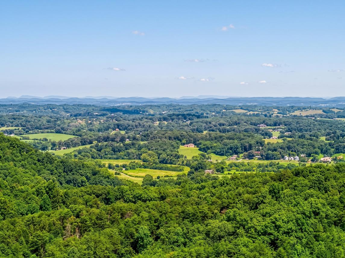 3 Peaks View - new Listing