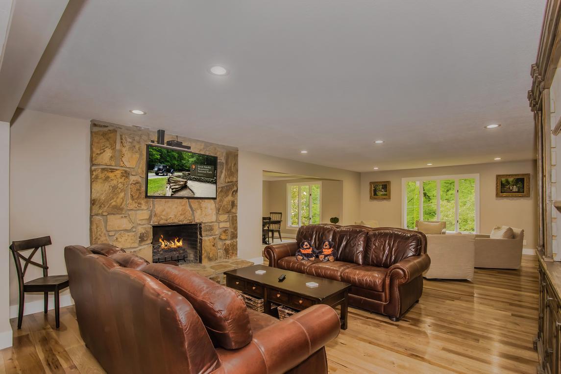 The Majestic - New Listing