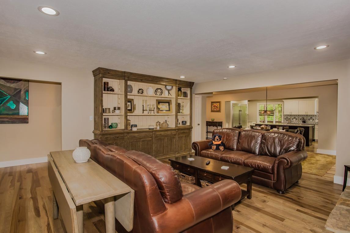 The Majestic - New Listing