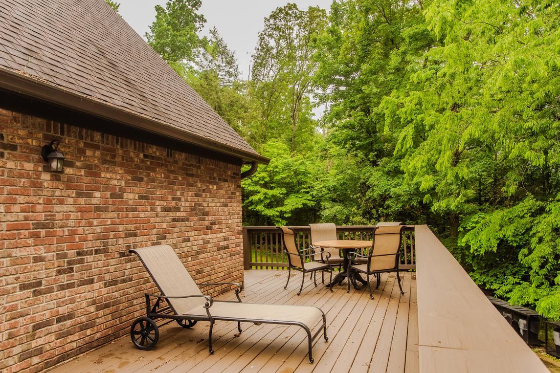 The Majestic - New Listing