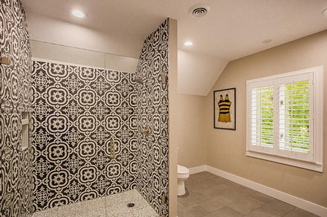 The Majestic - New Listing