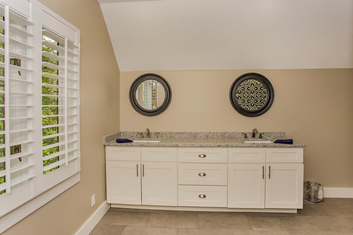 The Majestic - New Listing